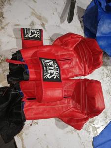Customized <b>Boxing</b> <b>Gloves</b> Made Genuine Cow Leather Fully Customized All Sizes and Colors - Product Image 4