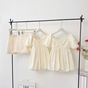 Vestido Casual Corto Personalizado con Cuello Cuadrado y Mangas Abullonadas Blancas para Mujer - Product Image 6