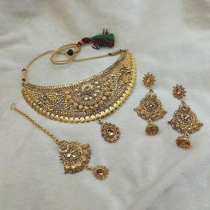 Collier ras du cou Kriaa Brown Kundan serti de bijoux fins en plaqué or Maang Tikka-1113606 - Product Image 1