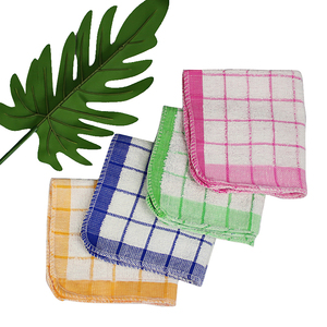 Couverture de table basse de taille personnalisée nappe de déco de mariage de vacances à carreaux teints en fil nappe pour la couverture de table de fête et d'hôtel - Product Image 1