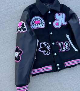 Chaqueta Universitaria Informal Unisex de Calle al por Mayor de Fábrica con Bordado de Chenilla, Logotipo Personalizado y Diseño Frontal - Calidad Fina - Product Image 2