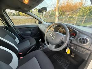 DACIA SANDERO 1.2 AMBIANCE 2015 USADO, Volante a la Izquierda/Derecha - Product Image 4
