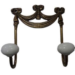 Crochet mural double en laiton antique vintage, décoratif, avec nœud en ruban, en alliage, avec boutons en céramique blanche, pour suspendre manteaux, serviettes, clés - Product Image 1