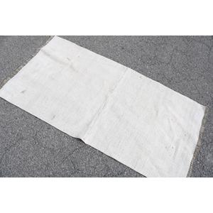พรมตุรกี, พรมวินเทจขนาด 2.6x5.1 ฟุต, พรมขนสัตว์ลายดอกไม้สีขาว - Product Image 4