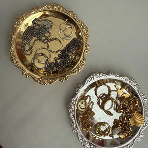 Placa de cargador en relieve de plata vintage con borde floral, Decoración de mesa elegante para fiestas de boda, comedor festivo y decoración del hogar - Product Image 5