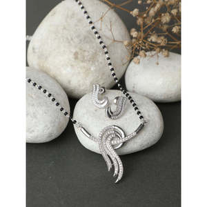 Compre un Conjunto de Mangalsutra de Plata Pura, Joyería Fina Étnica Clásica y Moderna con Circonita y Diamantes para Bodas, Fiestas y Compromisos - Product Image 2
