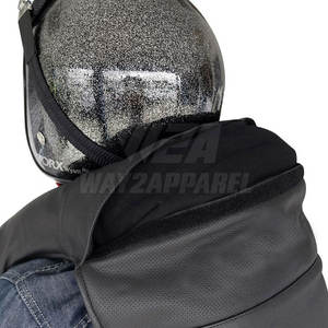 Gilet en cuir personnalisé pour hommes Gilet en cuir pour motards durable avec logo OEM disponible en vente en gros - Product Image 4