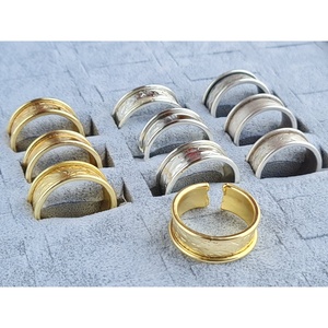 Intricate Floral Design Gold and Silver Plated Fashion <b>Rings</b> for Resale - Product Image 1