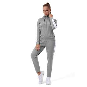 Conjunto Deportivo Gris con Capucha para Mujer, Sudadera Larga con Pantalones Jogger a Juego, Bloques de Color, Cierre de Cremallera y Bolsillos Laterales - Product Image 2