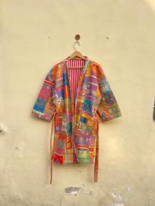 Abrigo de mujer Vintage hecho a mano, tejido de punto transpirable, chaqueta de retazos larga con doble botonadura, diseño bordado, Algodón hecho a mano - Product Image 3