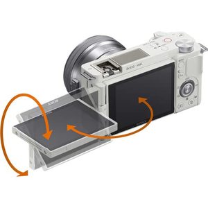 Appareil photo hybride blanc avec objectif 16-50 mm, pack complet incluant carte mémoire 128 Go, flash TTL et logiciel de montage pour équipement de diffusion en direct - Product Image 2