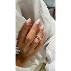 ชุดแหวนเพชรโมอิสซาไนต์สำหรับผู้หญิงแหวนแต่งงานครบรอบและของขวัญวันเกิดแหวนหมั้น - Product Image 2