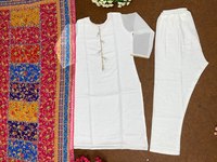 NOUVEAU DESIGNER VÊTEMENT CASUEL IMPRIMÉ NUMÉRIQUE FANCY Faux Georgette KURTI-SET avec DUPATTA