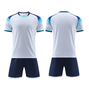 Maillot de football à manches courtes en polyester respirant léger à séchage rapide avec design personnalisé par sublimation, vêtements de football unisexe - Product Image 6