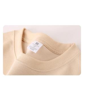 Venta al por mayor de sudaderas unisex de moda pulóver de gran tamaño con diseño minimalista - Product Image 4