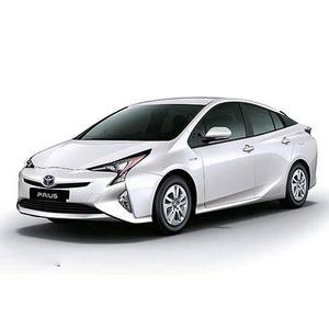 Toyota Prius Usado, Sedán Turbo con Tracción Delantera, Tapicería de Cuero Oscuro, en Venta - Product Image 1