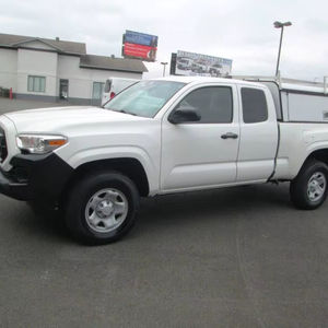 Usado 2022 T * oyota Tacoma SR - Product Image 3