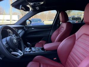 USADO LHD/RHD 2024 ALFA ROMEO STELVIO SPRINT RWD - Product Image 4