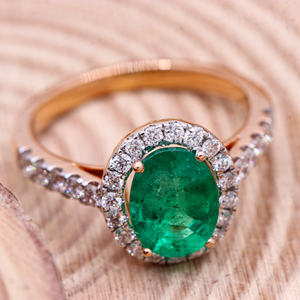 Piedra preciosa de corte ovalado Esmeralda natural con anillo hecho a mano de diamante 18K oro rosa joyería preciosa para venta al por mayor - Product Image 4