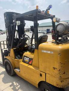 CHARIOT À FOURCHE PNEUMATIQUE CAT IC GP15N UTILISÉ - Product Image 3