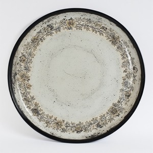 Plaque de chargeur en résine argentée nuageuse réflexion métallique douce tourbillons texturés Design Art déco léger pour la décoration moderne - Product Image 1