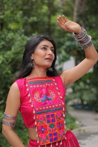 Navratri especial romano con Kutchi Gamthi bordado y trabajo de espejo Lehenga Choli mujer fabricante de moda de la India - Product Image 6