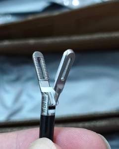 Nuevas Pinzas Bipolares Laparoscópicas de Acero Duradero, Pinzas Bipolares Maryland con Cable Bipolar para Procedimientos Quirúrgicos - Product Image 4