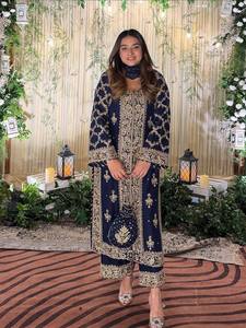 Conjunto de Kurti y Palazzo Recién Lanzado con Elegante Encaje, Vestido Pakistaní de 3 Piezas, Traje Palazzo para Venta de Exportación - Product Image 3