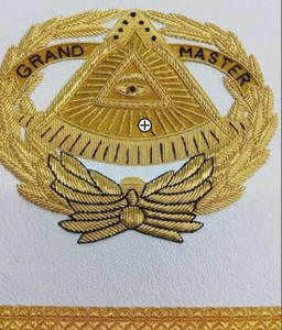 Tablier de Grand Maître Maçonnique Vintage de Haute Qualité, Broderie Artisanale, Velours de Peau d'Agneau Écologique, Personnalisable - Product Image 4