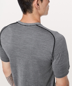 เสื้อยืดคอตตอนเจอร์ซีย์แบบใหม่ สไตล์ลำลอง ผ้าฝ้ายแท้ 100% สำหรับผู้ชาย ราคาประหยัด - Product Image 3