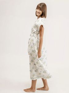 Vestidos ucranianos bordados, vestido de fiesta de moda con frente abierto y cuello en V de diseñador personalizado con cinturón a precio barato al por mayor OEM - Product Image 4