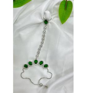 Bracelet ajustable en argent avec finition argentée de qualité supérieure, serti de CZ, pour mariage et fiançailles, collection pour les fêtes, à porter pour les femmes - Product Image 1