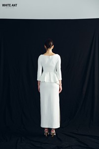 เดรสผู้หญิงดีไซน์โดดเด่น คอเรือ แขนยาว รุ่น ELFEDA PEPLUM DRESS ผ้าเจอร์ซีย์ผสมคอตตอนคุณภาพดี จาก WHITEANT - Product Image 4