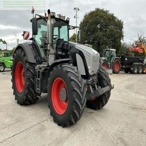 รถแทรกเตอร์ฟาร์ม Fendtt 724 Vario Gen.7 รุ่นจำลองขนาด 1:32 พร้อมที่ตักด้านหน้า มือสองขาย - Product Image 5