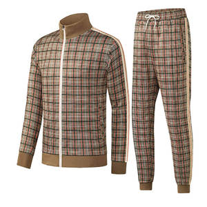 Conjunto Deportivo para Hombre, Transpirable, Camiseta y Pantalones para Deportes, Conjunto Deportivo para Gimnasio y Actividades al Aire Libre - Product Image 1