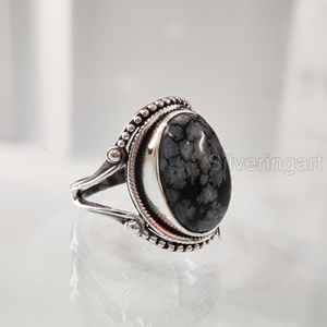 Bague pour femme en obsidienne flocon de neige naturelle, style bohème, cadeau d'anniversaire ou de Saint-Valentin, bijoux en argent sterling 925 - Product Image 1