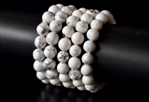 Bracelet de guérison en howlite blanche de 8 mm de qualité supérieure, vente en gros, pour la méditation et la création de bijoux - Product Image 4