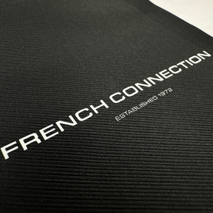 Tissu sergé d'étiquette tissée avec logo en relief sérigraphié personnalisé avec lettres imprimées en 3D patch de cou pour vêtements à haute densité - Product Image 2