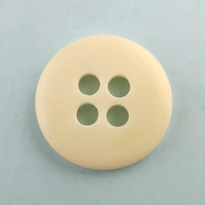 Boutons en os naturel à vendre Os de matière première authentique à vendre Quantité en vrac/Blancs de boutons en os de buffle - Product Image 1