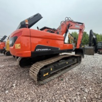 Excavadora de cadenas Doosan DX225LCA de 22 toneladas de alta calidad, con pocas horas de uso, pintura original, bomba Kawasaki usada de bajo consumo.