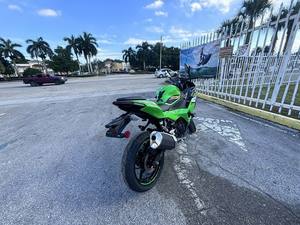 Nouvelle Moto Sportive Kawasaki Ninja 500 KRT Edition 2026 à Moteur Brushless 1000-1500cc Prête à l'Exportation Mondiale - Product Image 4