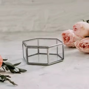 Nueva Caja de Metal Plateada Mini para Organizar y Guardar Joyas y Otros Accesorios - Product Image 1