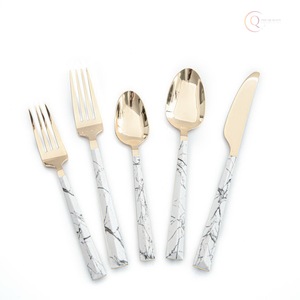 Ensemble de couverts en acier inoxydable robuste pour cuisines commerciales |   Solution de restauration fiable - Product Image 1