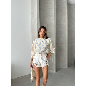 Chemisiers et Blouses pour Femmes Topshow en Gros – Blouse Bleu Pierre avec Détails en Dentelle - Product Image 3