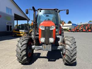 รถแทรกเตอร์คูโบต้า M126GXDTC ปี 2015: กำลัง 126 แรงม้า, ระบบไฮดรอลิกขั้นสูง และประสิทธิภาพการเกษตรสำหรับงานหนัก - Product Image 4