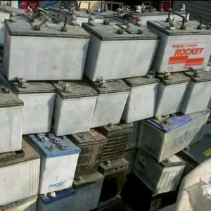 เศษแบตเตอรี่ตะกั่วในรถใช้แล้วทิ้งเศษแบตเตอรี่เป็นกรดสำหรับยุโรปสหรัฐอเมริกา - Product Image 1