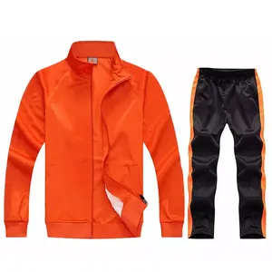 Vêtements de sport d'hiver pour hommes Survêtement à capuche Ensemble de course personnalisé avec survêtements d'équipe pour les activités de plein air - Product Image 2