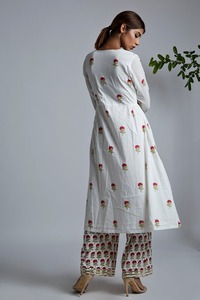 มินิแมเจนต้า บล็อกพิมพ์ห่อกุฏกับกางเกงมินิแมเจนต้า บล็อกพิมพ์ ทรงผมคุณภาพกุฏและกางเกงจากผู้ผลิตชาวอินเดีย - Product Image 2