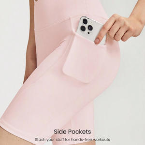 Pantalones cortos de yoga transpirables para mujer impresos personalizados con patrón sólido y diamantes de imitación personalizados OEM Activewear promociones uniformes - Product Image 4