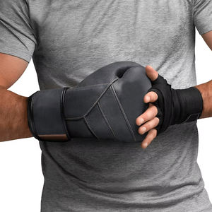 Gants de boxe en cuir personnalisés pour hommes avec poignées Concevez votre propre pour les entraînements et les matchs avec étiquette personnalisée - Product Image 4